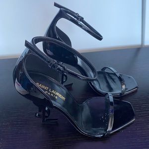 Worn once for 5 hours owned for 2 months